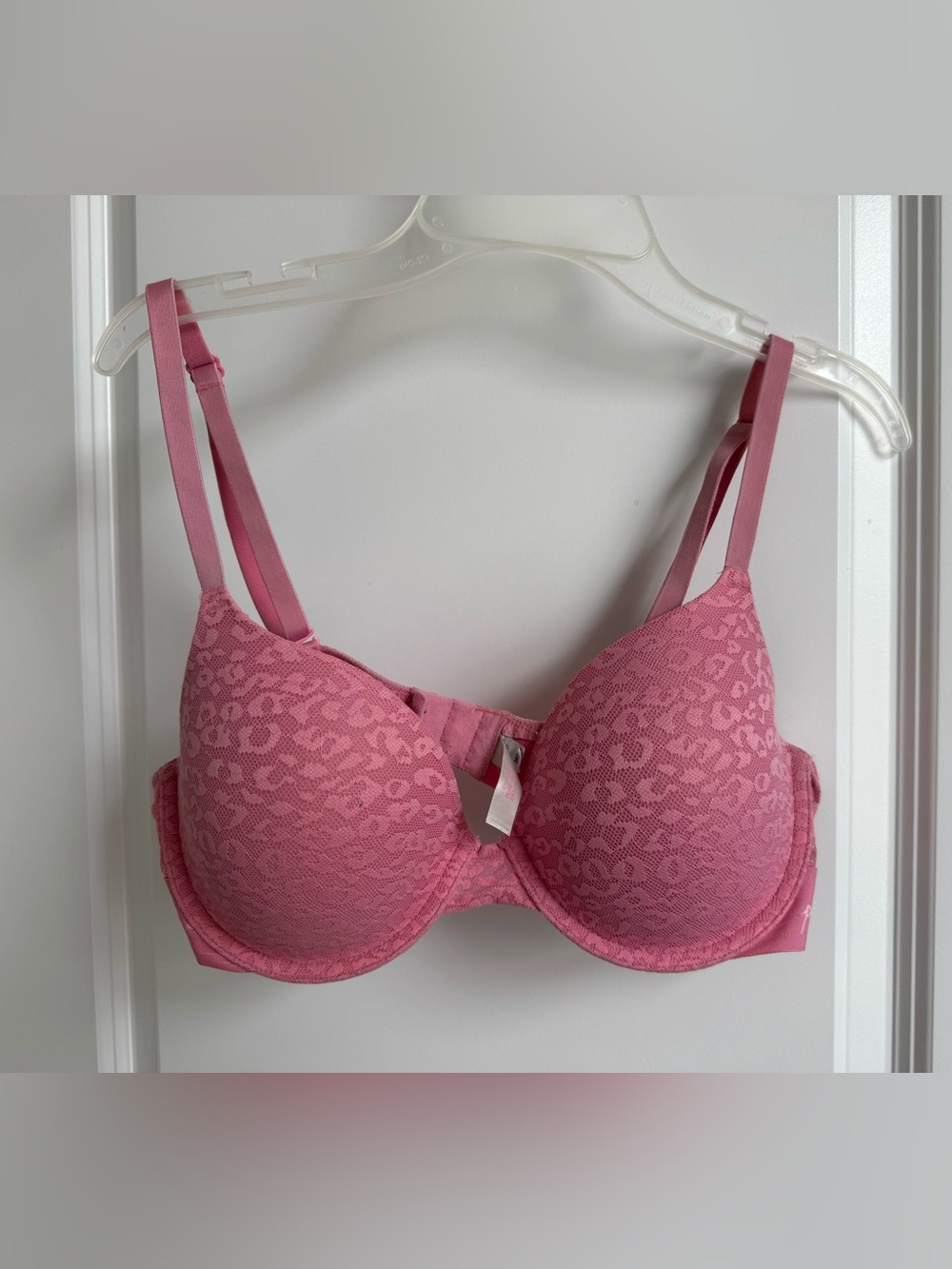 PINK Victoria's Secret Pink Leopard Lace Push-Up Bra